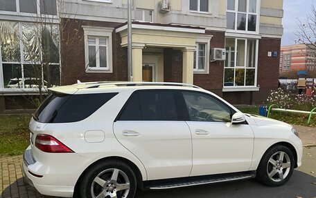 Mercedes-Benz M-Класс, 2012 год, 2 850 000 рублей, 3 фотография