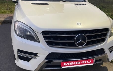 Mercedes-Benz M-Класс, 2012 год, 2 850 000 рублей, 4 фотография