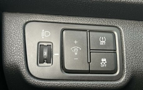 Hyundai Solaris II рестайлинг, 2019 год, 1 399 000 рублей, 15 фотография