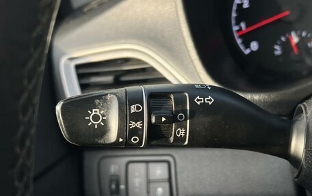 Hyundai Solaris II рестайлинг, 2019 год, 1 399 000 рублей, 17 фотография