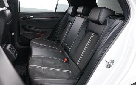 Volkswagen Golf VIII, 2022 год, 3 198 444 рублей, 9 фотография