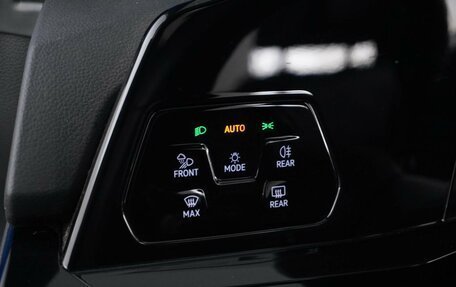 Volkswagen Golf VIII, 2022 год, 3 198 444 рублей, 19 фотография