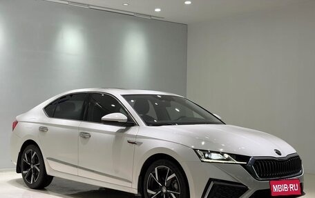 Skoda Octavia IV, 2023 год, 2 257 000 рублей, 1 фотография