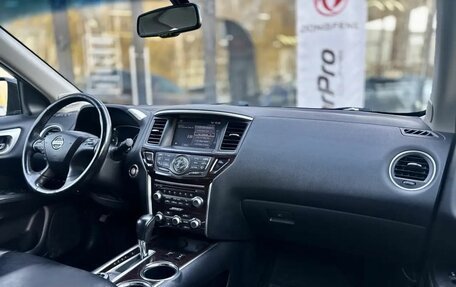 Nissan Pathfinder, 2015 год, 1 870 000 рублей, 22 фотография
