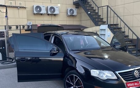 Volkswagen Passat B6, 2007 год, 550 000 рублей, 2 фотография