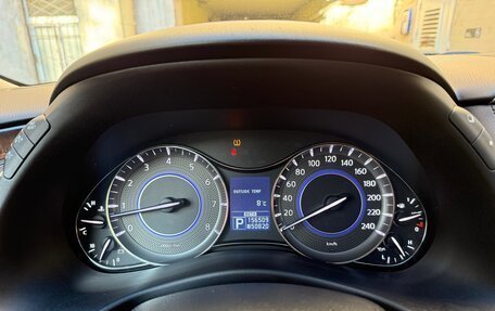 Infiniti QX56, 2010 год, 1 950 000 рублей, 10 фотография