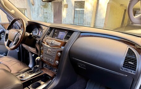 Infiniti QX56, 2010 год, 1 950 000 рублей, 12 фотография