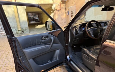 Infiniti QX56, 2010 год, 1 950 000 рублей, 15 фотография