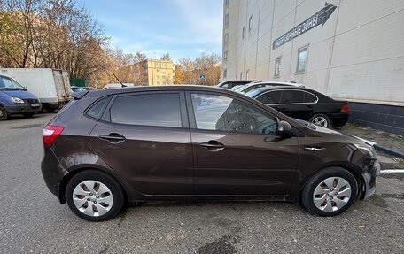 KIA Rio III рестайлинг, 2015 год, 550 000 рублей, 2 фотография