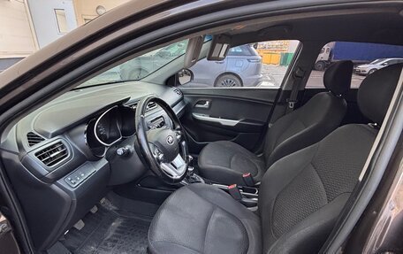 KIA Rio III рестайлинг, 2015 год, 550 000 рублей, 6 фотография
