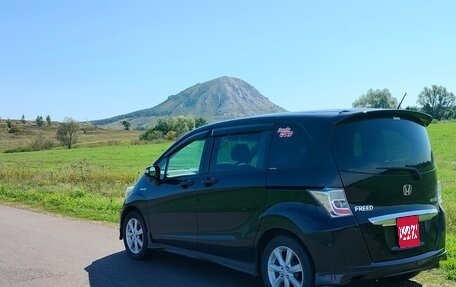 Honda Freed I, 2012 год, 1 099 999 рублей, 1 фотография