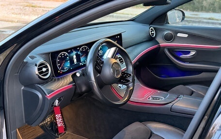 Mercedes-Benz E-Класс, 2020 год, 4 100 000 рублей, 29 фотография
