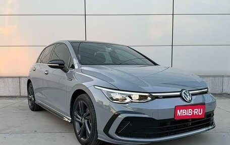 Volkswagen Golf VIII, 2022 год, 1 950 000 рублей, 1 фотография