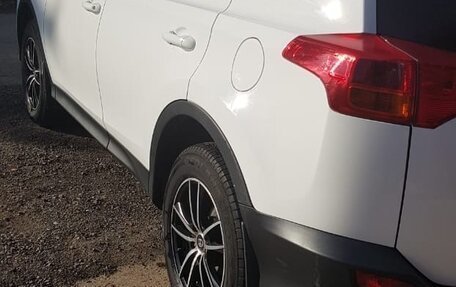 Toyota RAV4, 2015 год, 1 730 000 рублей, 5 фотография