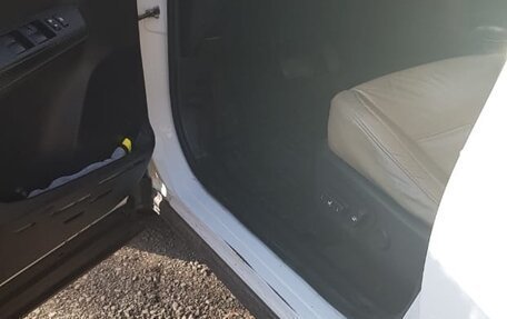 Toyota RAV4, 2015 год, 1 730 000 рублей, 8 фотография