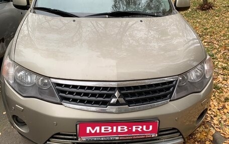 Mitsubishi Outlander III рестайлинг 3, 2007 год, 1 300 000 рублей, 1 фотография
