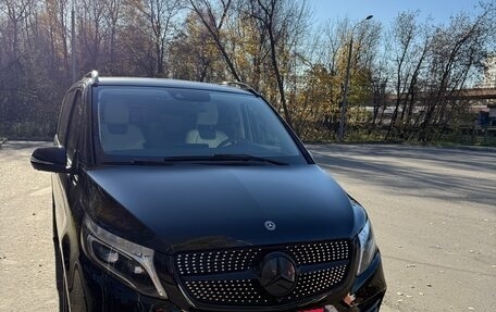 Mercedes-Benz V-Класс, 2021 год, 7 900 000 рублей, 1 фотография