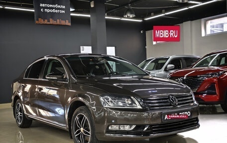 Volkswagen Passat B7, 2012 год, 960 000 рублей, 3 фотография
