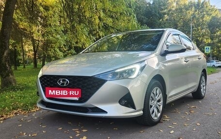 Hyundai Solaris II рестайлинг, 2020 год, 1 350 000 рублей, 4 фотография