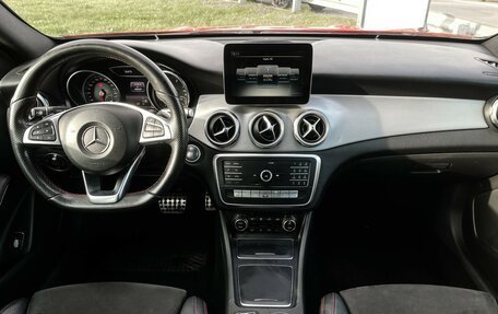 Mercedes-Benz GLA, 2017 год, 1 897 000 рублей, 11 фотография