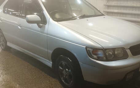 Nissan Rnessa, 1999 год, 550 000 рублей, 2 фотография