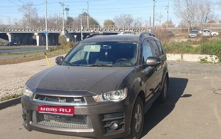 Mitsubishi Outlander III рестайлинг 3, 2011 год, 1 100 000 рублей, 1 фотография