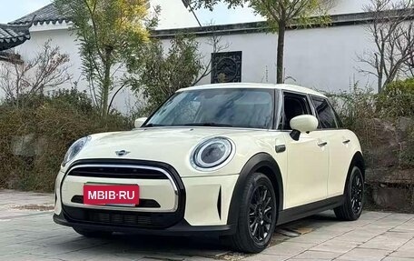 MINI Hatch, 2021 год, 1 490 325 рублей, 3 фотография