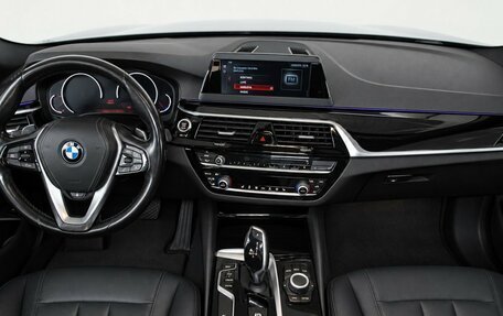 BMW 5 серия, 2018 год, 3 529 000 рублей, 11 фотография