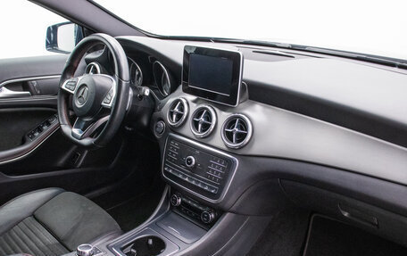 Mercedes-Benz GLA, 2016 год, 2 345 000 рублей, 10 фотография