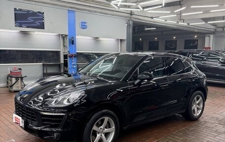 Porsche Macan I рестайлинг, 2018 год, 3 499 000 рублей, 2 фотография