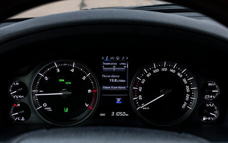 Toyota Land Cruiser 200, 2019 год, 8 387 000 рублей, 11 фотография
