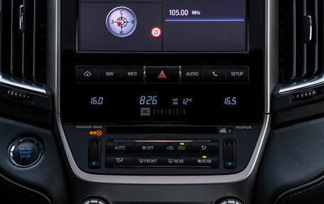 Toyota Land Cruiser 200, 2019 год, 8 387 000 рублей, 14 фотография