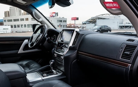 Toyota Land Cruiser 200, 2019 год, 8 387 000 рублей, 17 фотография