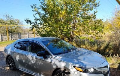 Toyota Camry, 2018 год, 2 100 000 рублей, 1 фотография