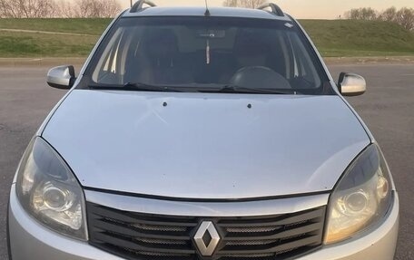Renault Sandero I, 2014 год, 650 000 рублей, 1 фотография