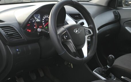 Hyundai Solaris II рестайлинг, 2011 год, 499 000 рублей, 11 фотография