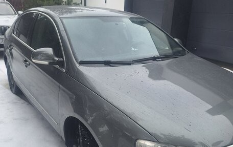 Volkswagen Passat B6, 2008 год, 600 000 рублей, 2 фотография