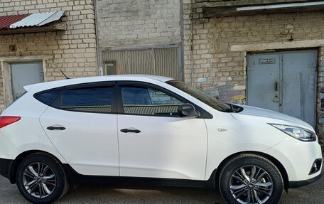 Hyundai ix35 I рестайлинг, 2015 год, 1 400 000 рублей, 2 фотография