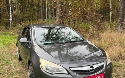 Opel Astra J, 2010 год, 630 000 рублей, 1 фотография