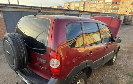 Chevrolet Niva I рестайлинг, 2016 год, 630 000 рублей, 2 фотография