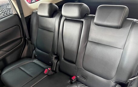 Mitsubishi Outlander III рестайлинг 3, 2016 год, 1 850 000 рублей, 9 фотография