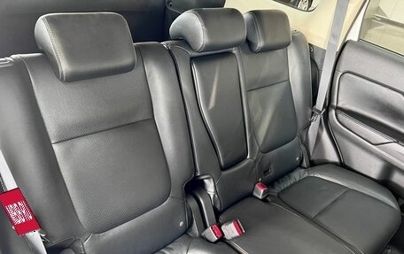 Mitsubishi Outlander III рестайлинг 3, 2016 год, 1 850 000 рублей, 12 фотография