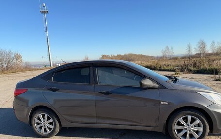 Hyundai Solaris II рестайлинг, 2013 год, 770 000 рублей, 4 фотография