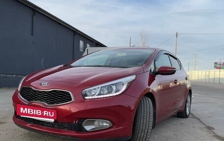 KIA cee'd III, 2014 год, 1 175 000 рублей, 2 фотография
