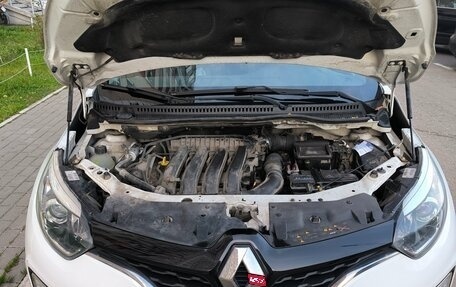 Renault Kaptur I рестайлинг, 2018 год, 1 850 000 рублей, 6 фотография