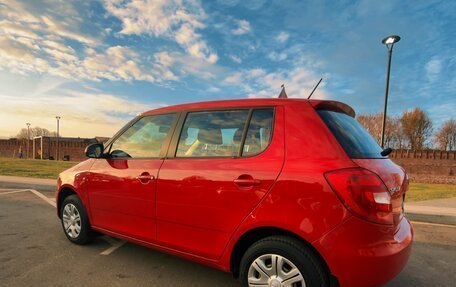 Skoda Fabia II, 2013 год, 850 000 рублей, 2 фотография