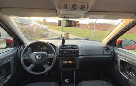 Skoda Fabia II, 2013 год, 850 000 рублей, 5 фотография