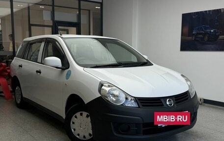 Nissan AD III, 2015 год, 620 000 рублей, 3 фотография