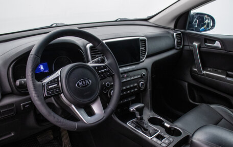 KIA Sportage IV рестайлинг, 2018 год, 2 320 000 рублей, 9 фотография