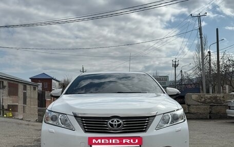 Toyota Camry, 2014 год, 1 700 000 рублей, 2 фотография